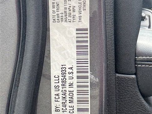 Used 2024 Jeep Grand Cherokee L Laredo image 31