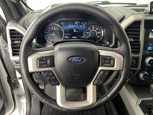 Used 2017 Ford F150 Lariat w/ Equipment Group 502A Luxury AWD/4WD image 25