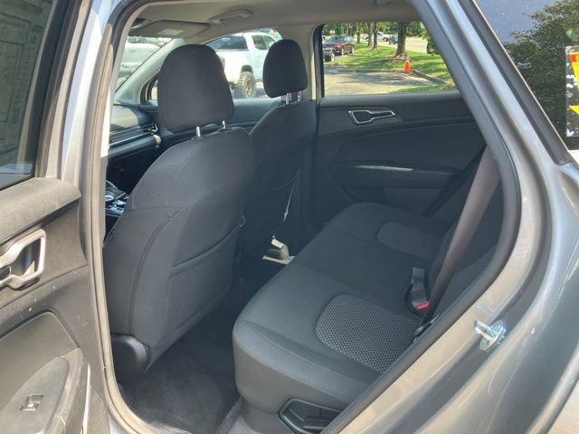 Used 2023 Kia Sportage LX AWD/4WD image 16