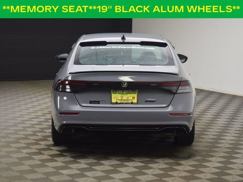 Used 2023 Honda Accord Sport image 8