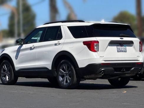 Certified 2022 Ford Explorer XLT w/ Equipment Group 202A AWD/4WD image 34