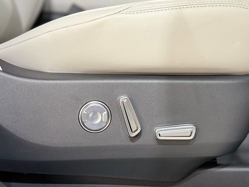 New 2026 Lincoln Nautilus Premier w/ Jet Appearance Package AWD/4WD image 57