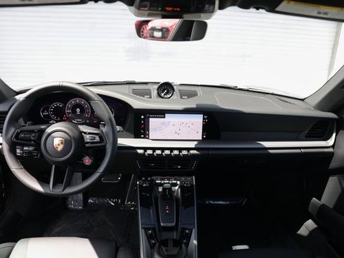 Certified 2025 Porsche 911 Carrera image 22