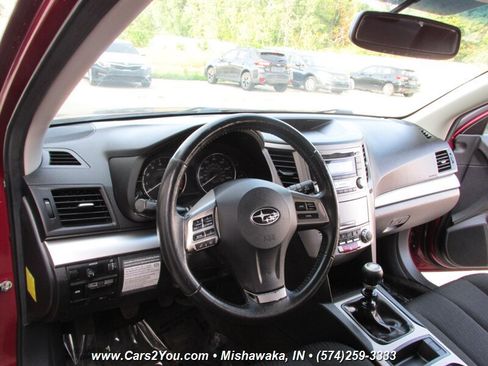 Used 2012 Subaru Outback 2.5i Premium image 9