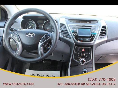 Used 2015 Hyundai Elantra SE w/ Option Group 02 FWD image 24