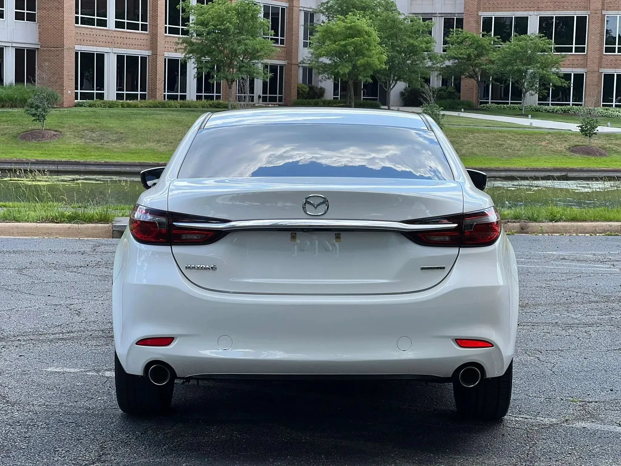 Used 2021 MAZDA MAZDA6 Touring FWD image 4
