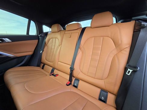 Used 2022 BMW X6 xDrive40i w/ M Sport Package image 24