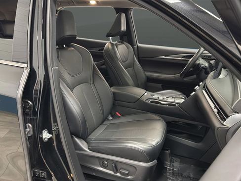 Used 2023 INFINITI QX60 Luxe image 24