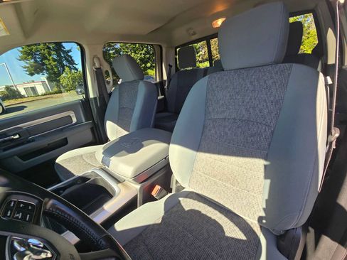 Used 2018 RAM 1500 Big Horn AWD/4WD image 22