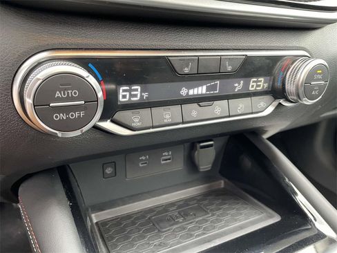 Used 2025 Nissan Altima 2.5 SR w/ SR Premium Package image 26