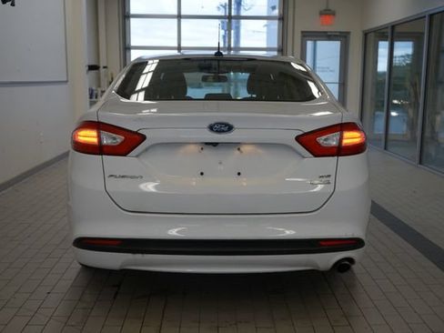 Used 2016 Ford Fusion SE w/ Equipment Group 202A FWD image 12