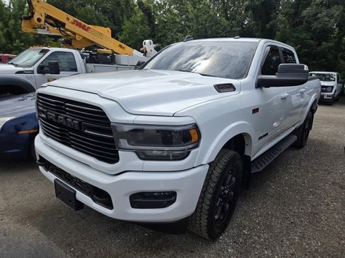 Used 2020 RAM 2500 Laramie w/ Night Edition AWD/4WD image 2