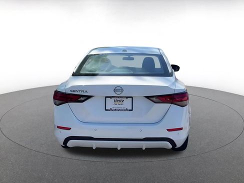 Used 2025 Nissan Sentra SV FWD image 12