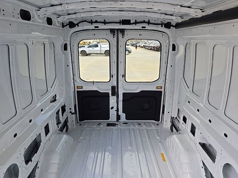 New 2025 Ford Transit 250 148 Medium Roof RWD image 16