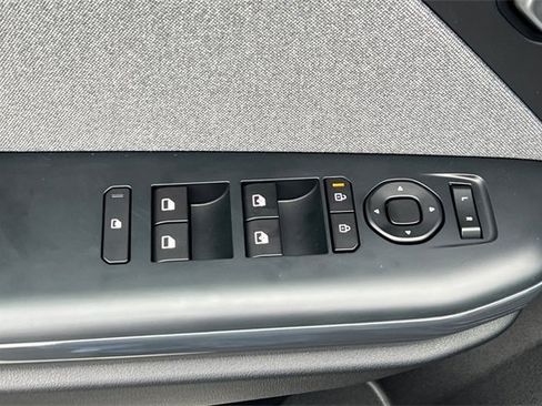 New 2025 Kia K4 EX image 13