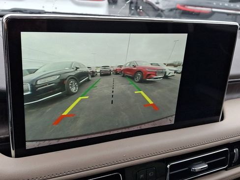 Certified 2023 Lincoln Nautilus Reserve image 19