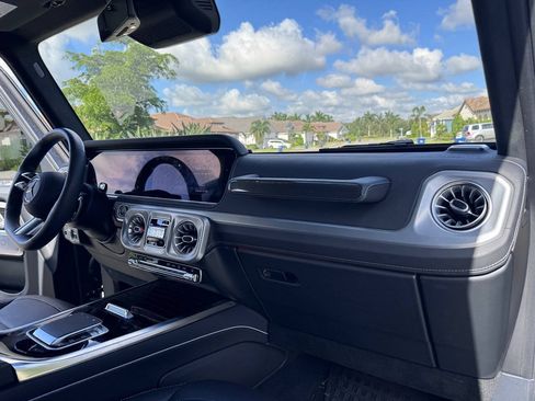 Used 2025 Mercedes-Benz G 550 image 45