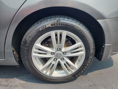 Used 2011 INFINITI G25 x w/ Moonroof Pkg AWD/4WD image 10