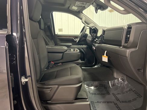 New 2026 GMC Sierra 1500 Elevation image 9