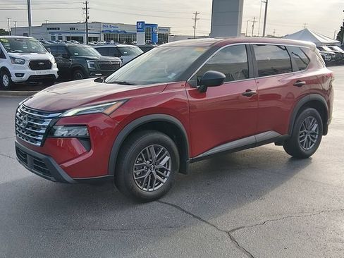 Used 2026 Nissan Rogue S FWD image 7