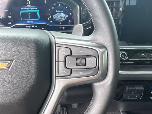 Used 2025 Chevrolet Silverado 1500 LTZ w/ LTZ Premium Package AWD/4WD image 27