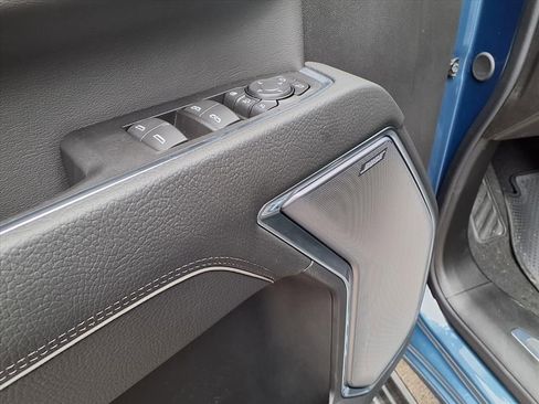 New 2026 GMC Sierra 2500 Denali w/ Denali Reserve Package AWD/4WD image 9