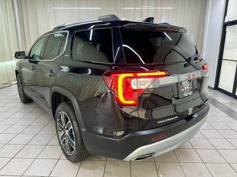 Certified 2023 GMC Acadia SLT w/ Technology Package AWD/4WD image 10