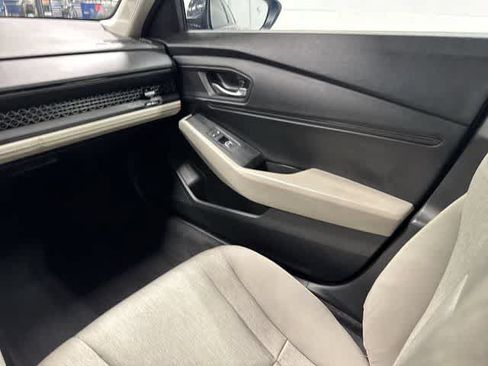 Used 2024 Honda Accord EX image 13