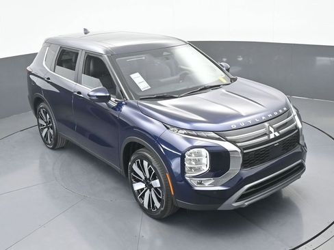 New 2026 Mitsubishi Outlander SE image 55