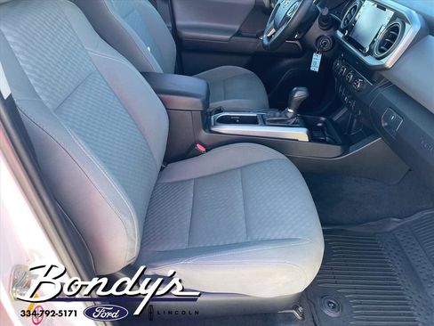 Used 2020 Toyota Tacoma SR5 image 22