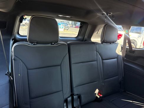 Used 2026 GMC Yukon XL Elevation w/ Elevation Premium Package AWD/4WD image 30