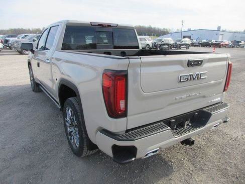 New 2026 GMC Sierra 1500 Denali Ultimate AWD/4WD image 9