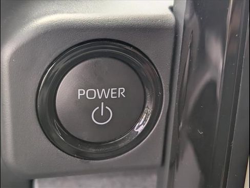 Used 2025 Toyota Tacoma 4x4 Double Cab Hybrid image 11