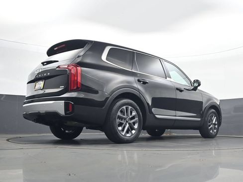Used 2024 Kia Telluride LX AWD/4WD image 26