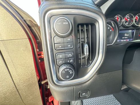 Used 2022 Chevrolet Silverado 1500 RST w/ Z71 Off-Road Package image 17