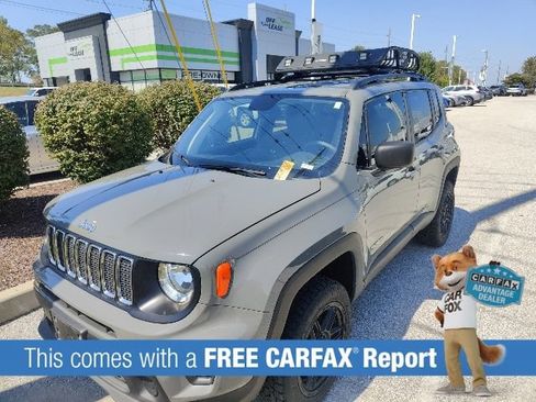 Used 2020 Jeep Renegade Sport w/ Sport Appearance Group AWD/4WD image 2