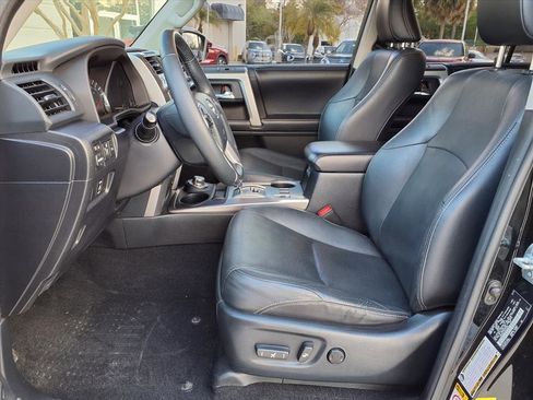 Used 2016 Toyota 4Runner Limited image 21