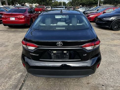 Used 2026 Toyota Corolla LE FWD image 6