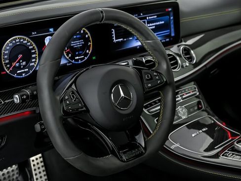 Used 2018 Mercedes-Benz E 63 AMG S image 26