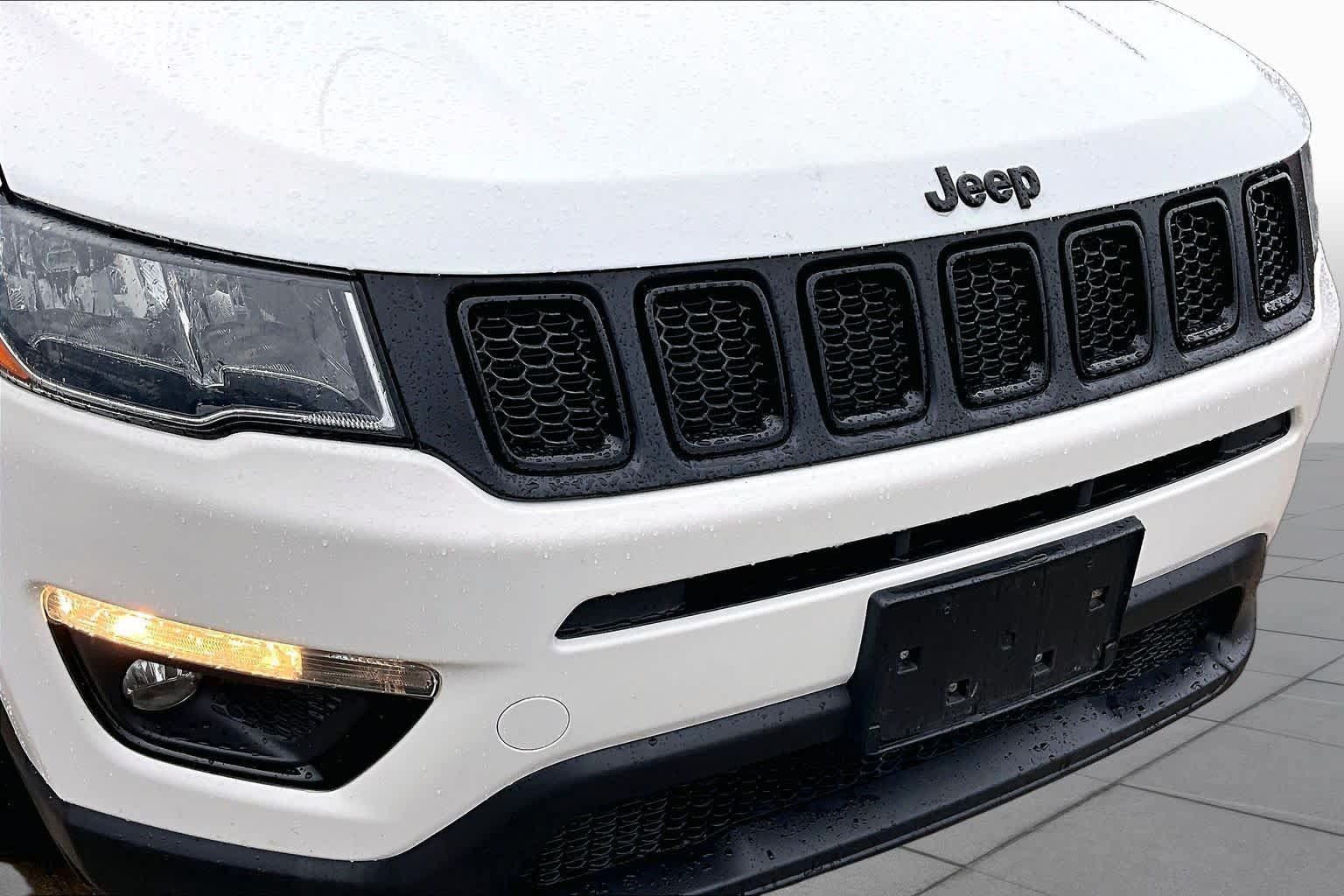 Used 2021 Jeep Compass Latitude FWD image 29
