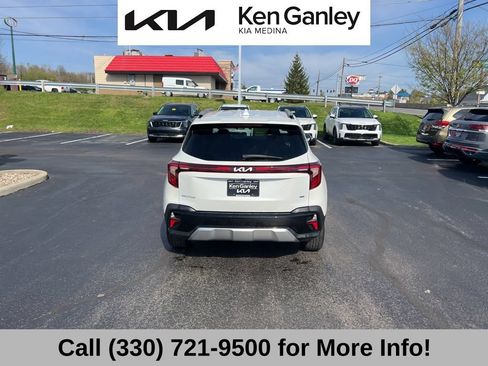 Certified 2024 Kia Seltos EX AWD/4WD image 13