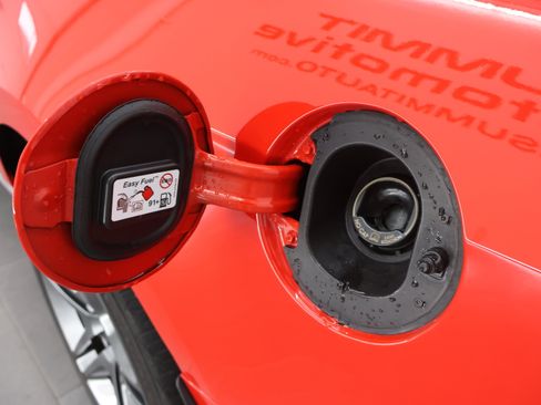 Used 2011 Ford Mustang Shelby GT500 RWD image 32