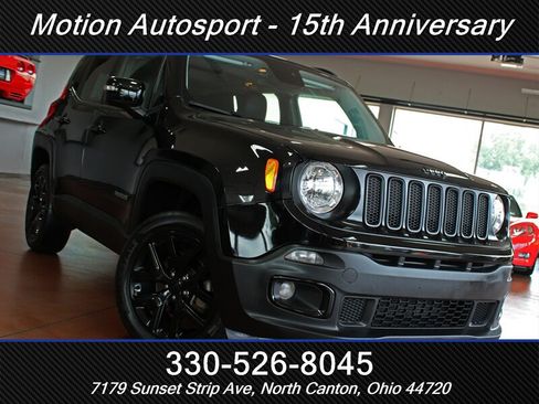Used 2017 Jeep Renegade Altitude AWD/4WD image 40