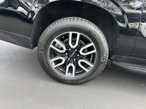 Used 2021 GMC Yukon XL AT4 image 7