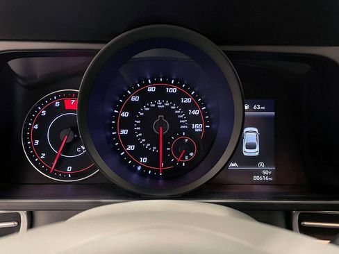 Used 2021 Hyundai Elantra SE image 6