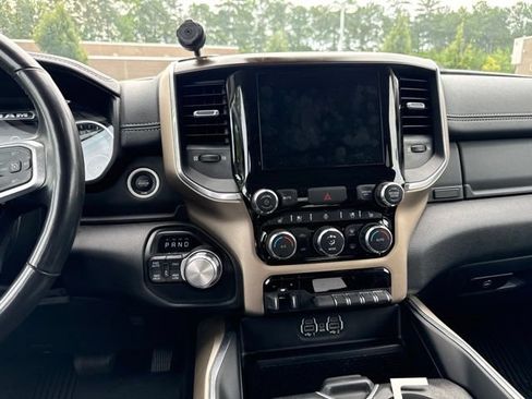 Used 2022 RAM 1500 Laramie AWD/4WD image 8