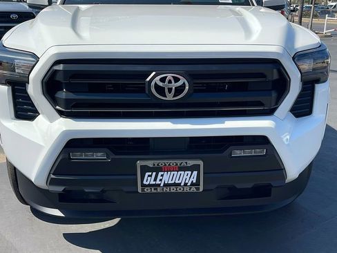 New 2026 Toyota Tacoma SR5 image 9