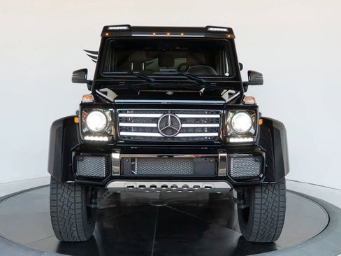 Used 2017 Mercedes-Benz G 550 Squared image 10