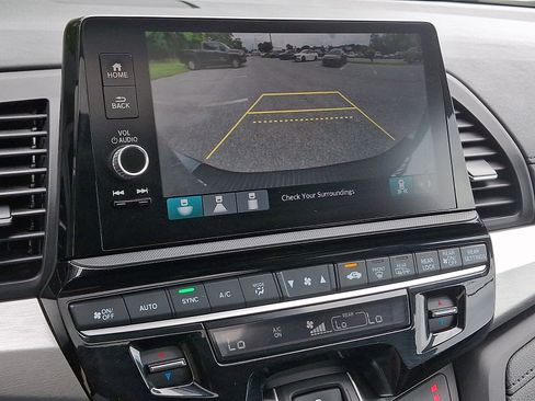 Used 2025 Honda Odyssey EX-L image 18