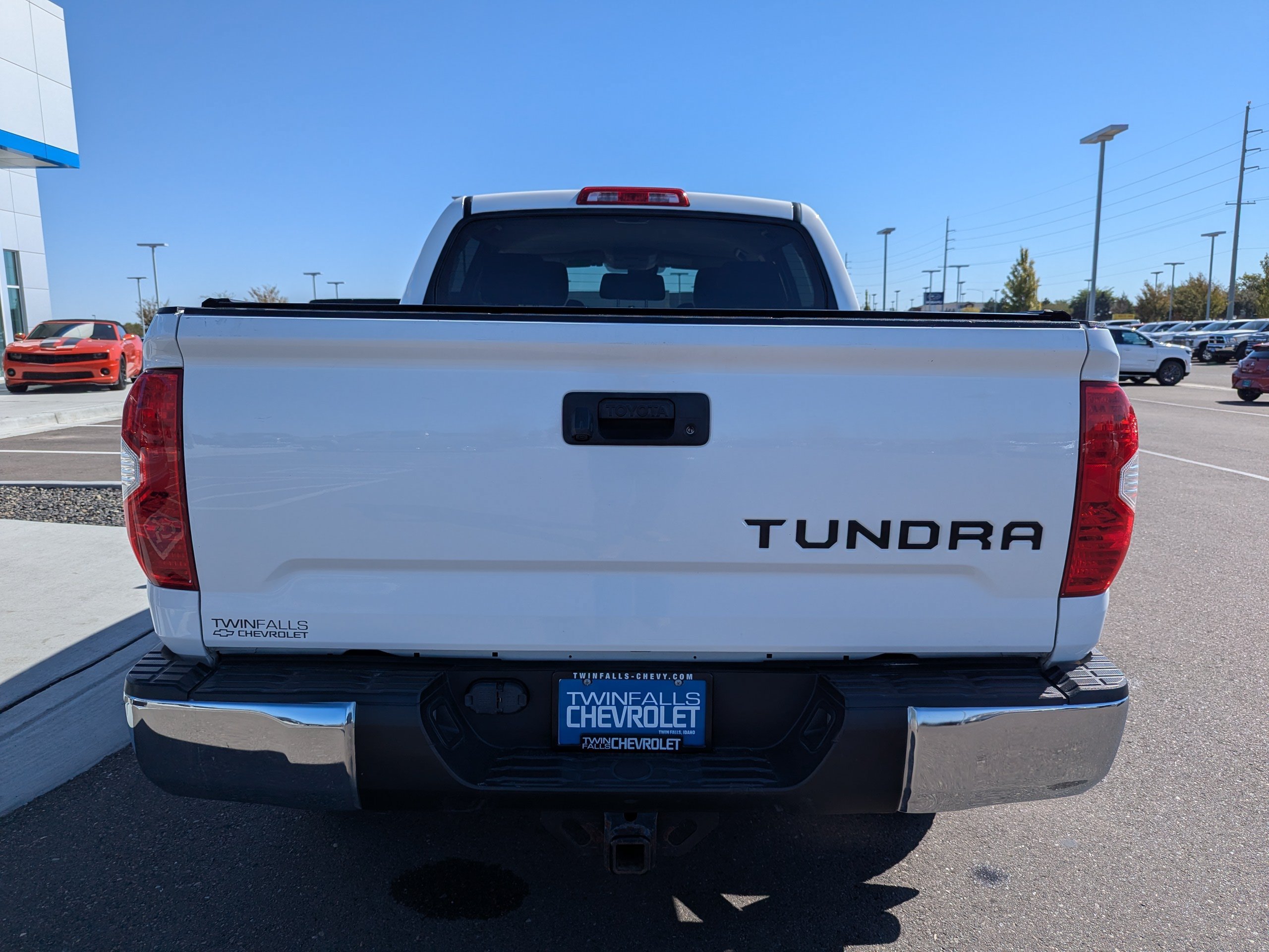 Used 2018 Toyota Tundra SR5 w/ TRD Off Road Package AWD/4WD image 30